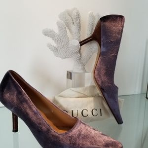 Gucci Lilac Velvet Heels. Size 6.5.